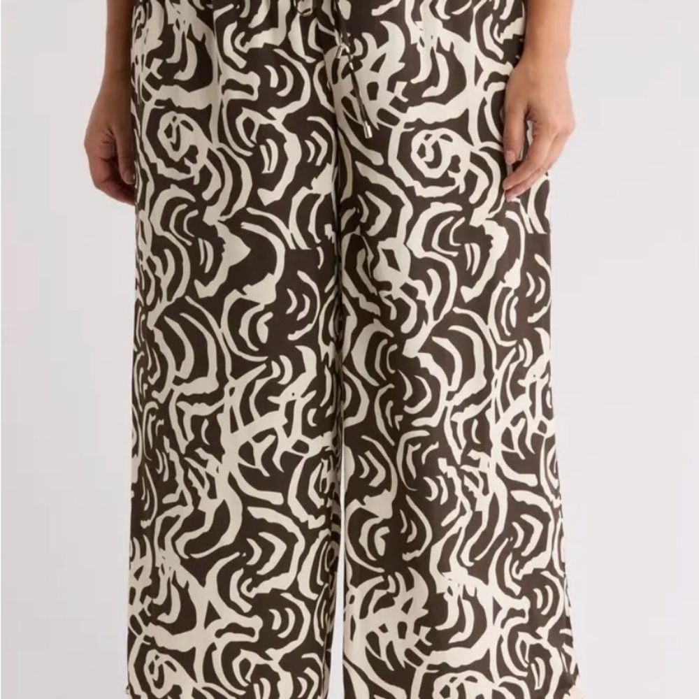 NWOT Adrianna Papell Brown and Cream Abstract Wide Leg Pants